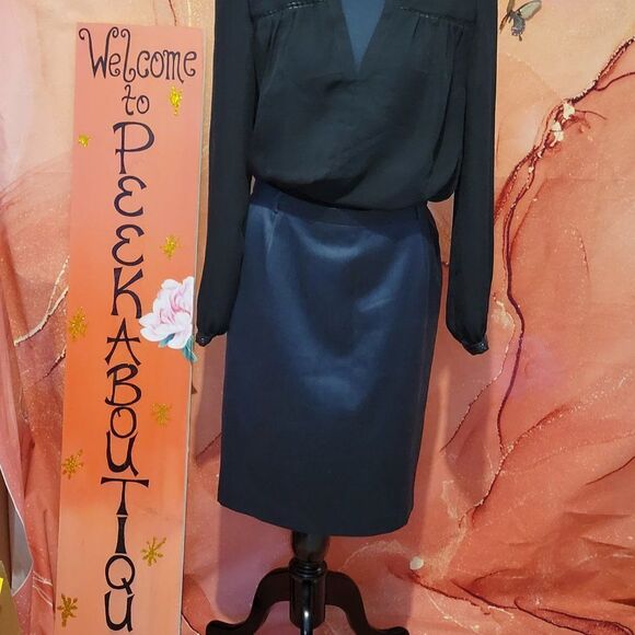 ESCADA GREY KNEE LENGTH SKIRT - Picture 9 of 9